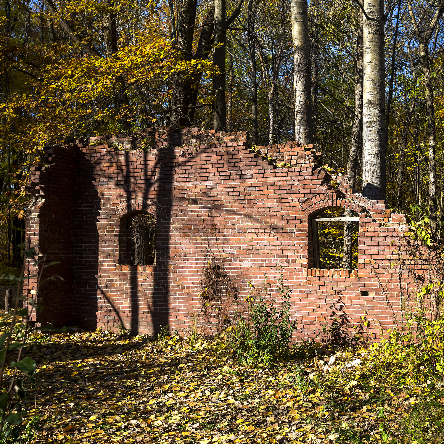 Lincoln Brick Park Wall